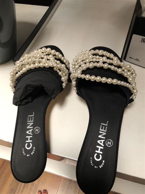 chanel pearl slides